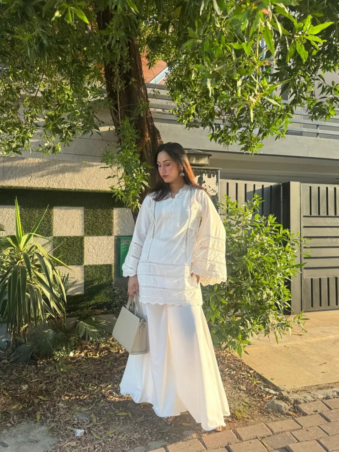 Pristi White Chikankari 2-Pc Set