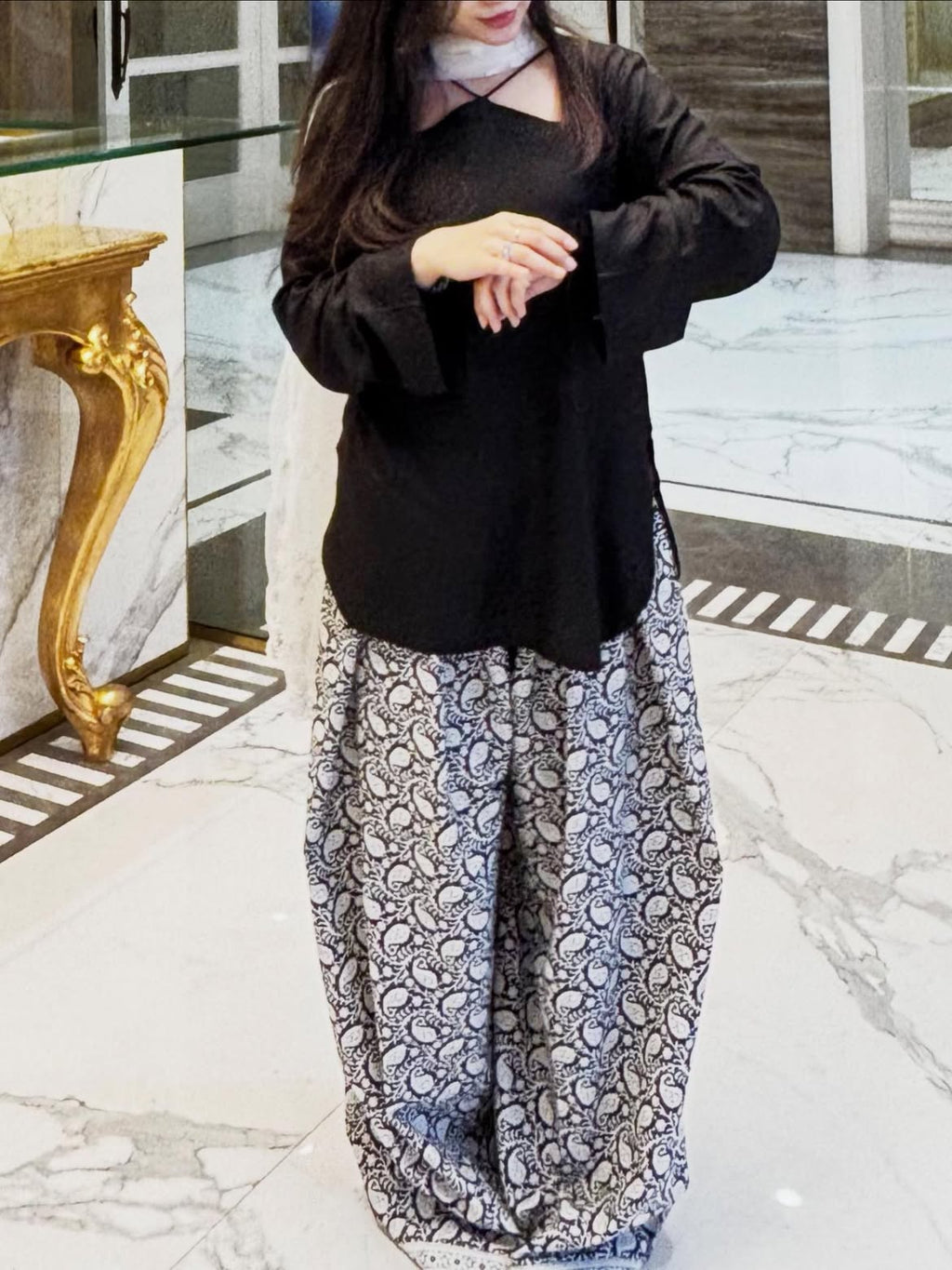 Siyah Grace Printed Farshi Palazzo Set