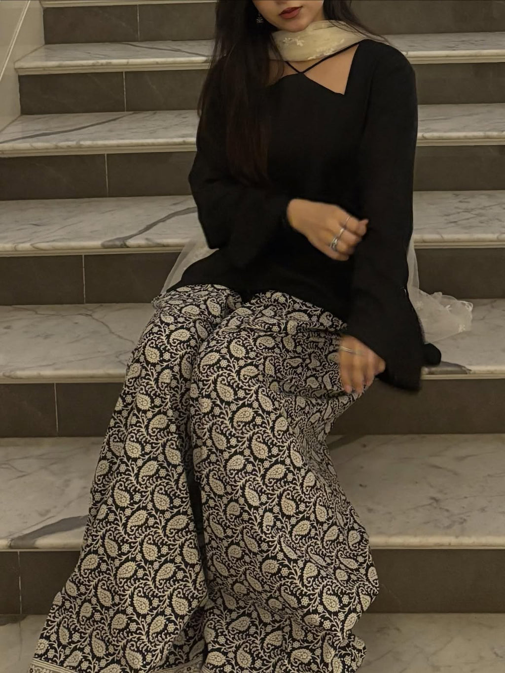 Siyah Grace Printed Farshi Palazzo Set