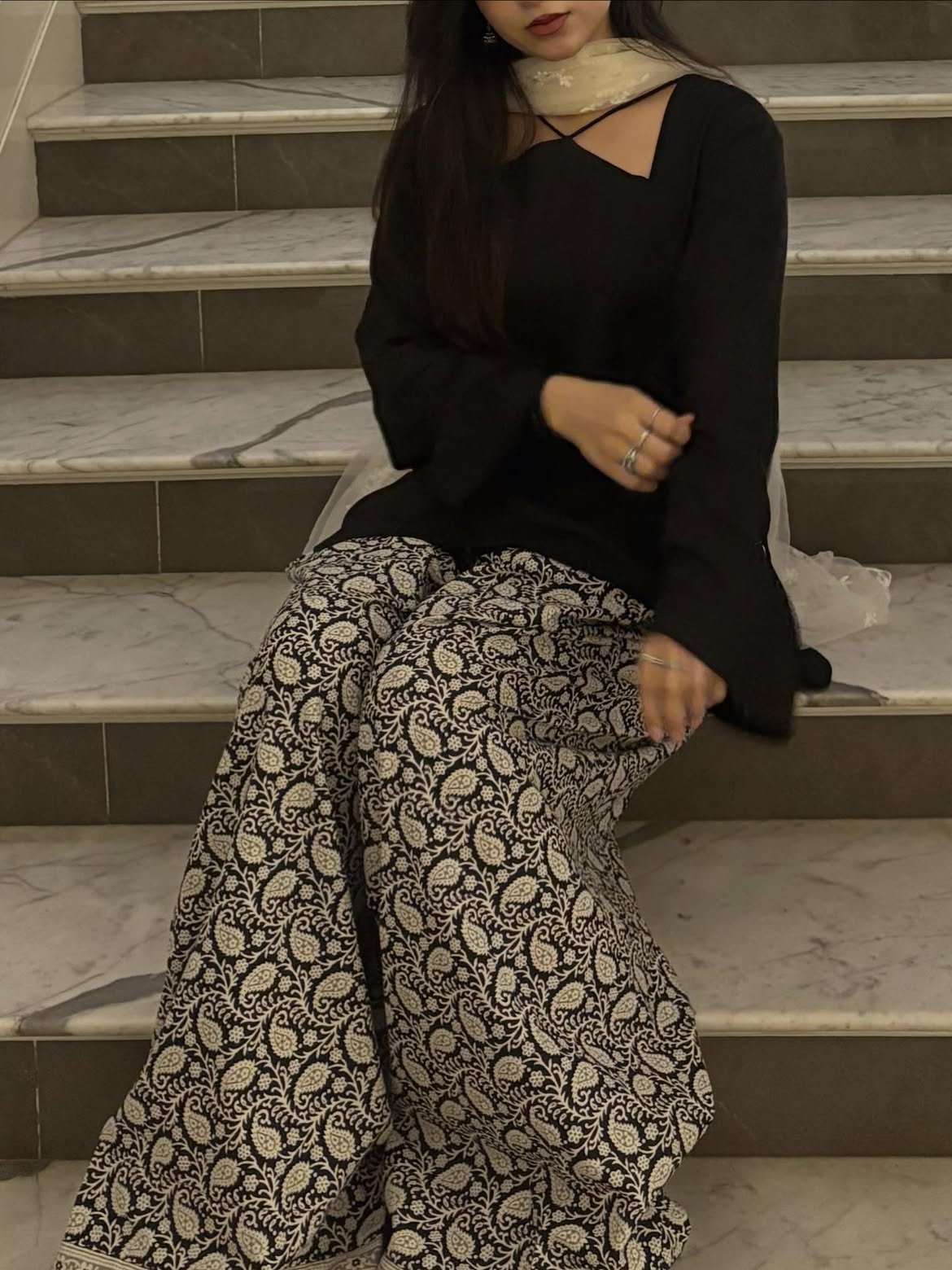 Siyah Grace Printed Farshi Palazzo Set