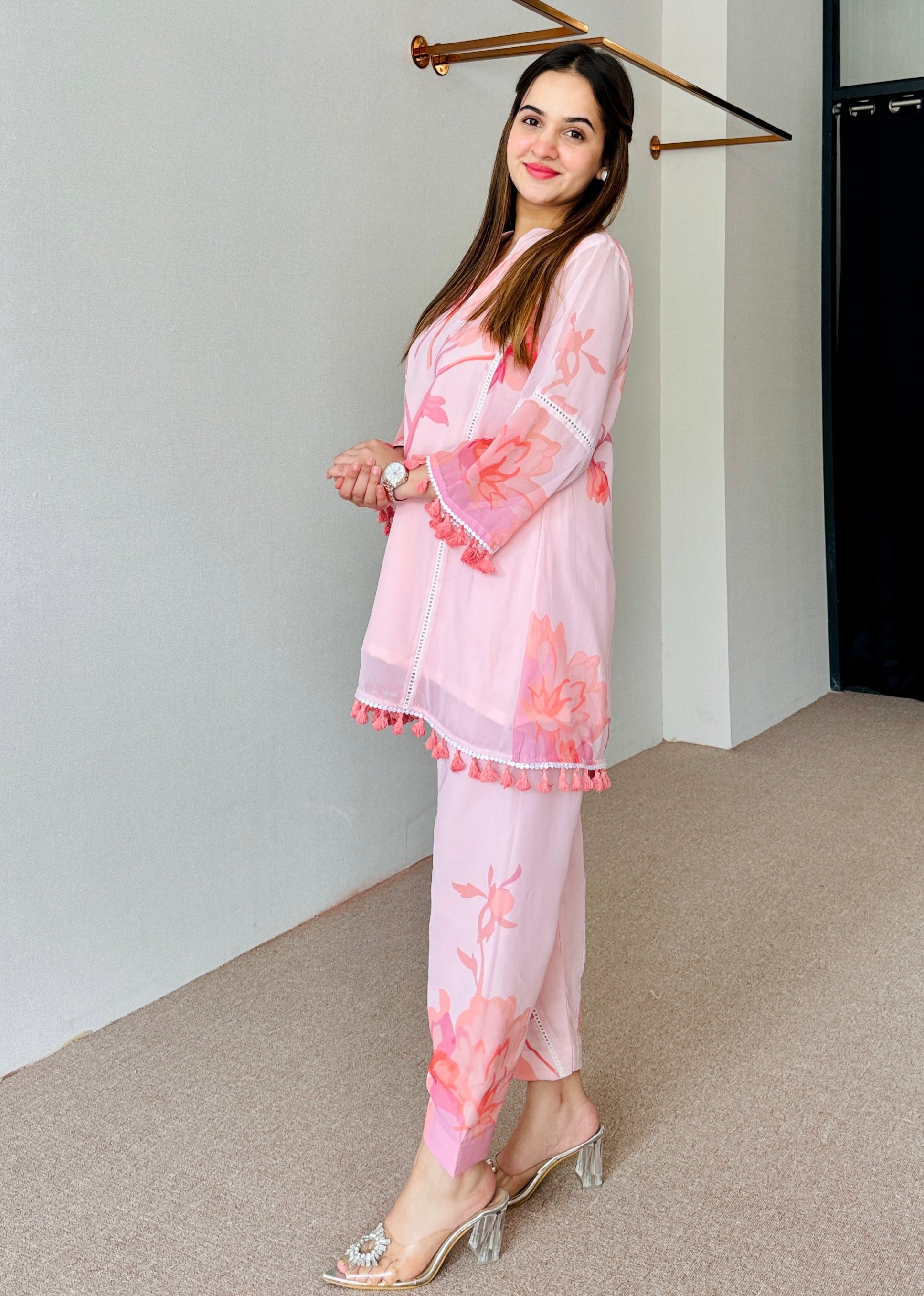Pink Floral Pink Pakistani Style suit  Set